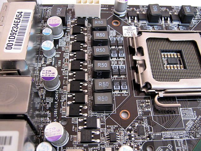 18 Foto 18 Review MSI P7N Diamond