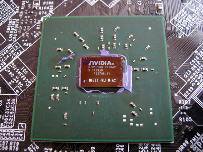 19 Foto 19 Review MSI P7N Diamond