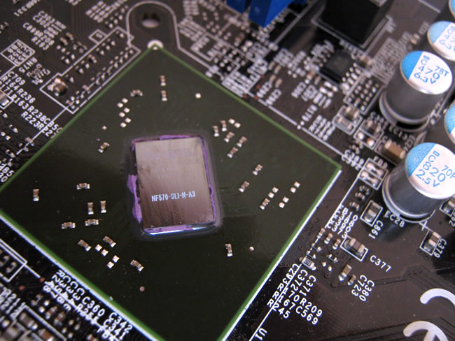 21 Foto 21 Review MSI P7N Diamond