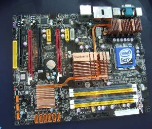 ecsblack1 ecsblack1-300x255 Computex08: ECS back in black