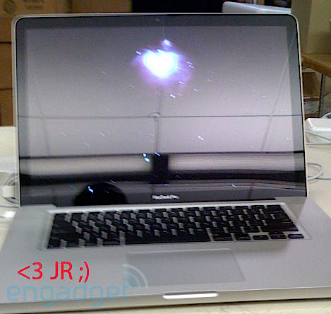 2008-10-13mbpleak-41 2008-10-13mbpleak-41 Así será el nuevo MacBook Pro?