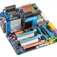 Fotos de la próxima Gigabyte EX58-Extreme