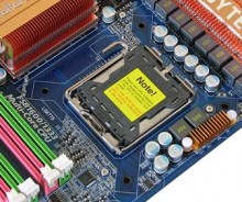 lga775 lga775-220x184 Intel extenderá el uso del socket LGA-775