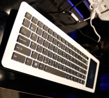 Asus Eee Keyboard:Todo tu computador en tan solo un teclado