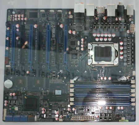 asus_p6t7_ws_supercomputer
