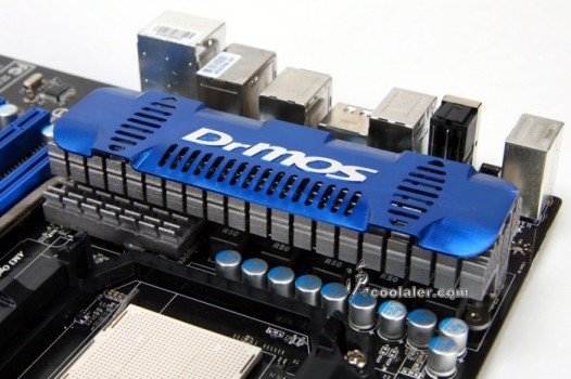 MSI_890FX-GD70_board_04
