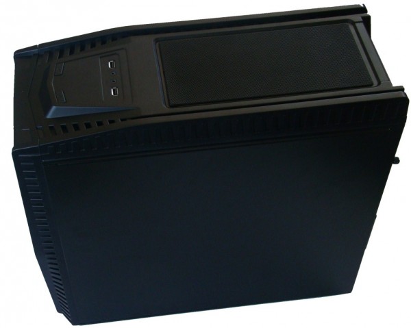Silverstone_Precision_PS05_Black_Exterior_01