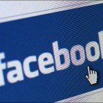 Mujer se tatúa a sus 152 amigos de Facebook