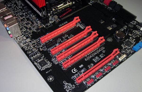 EVGA_X79_Classified-E779_600