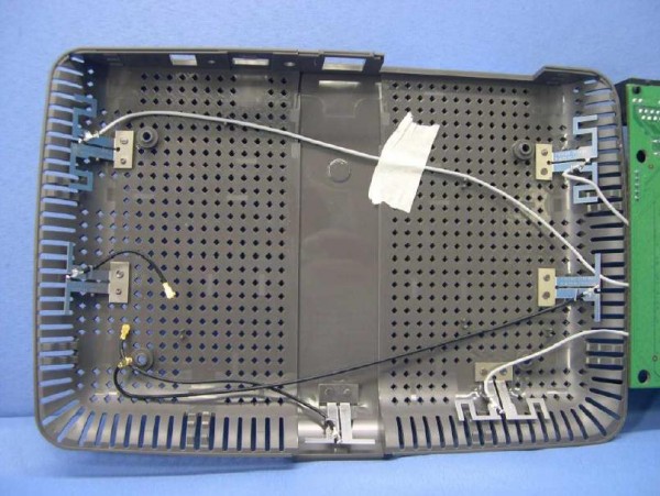 Linksys_E4200_v1.0_FCC_f