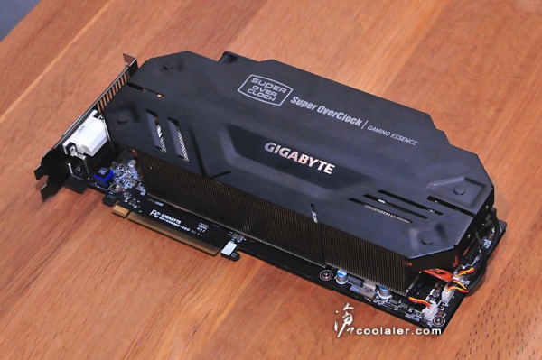 Gigabyte_GTX680_SuperOverClock_WindForce_5X_04