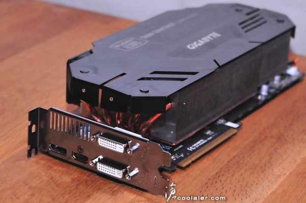Gigabyte_GTX680_SuperOverClock_WindForce_5X_06