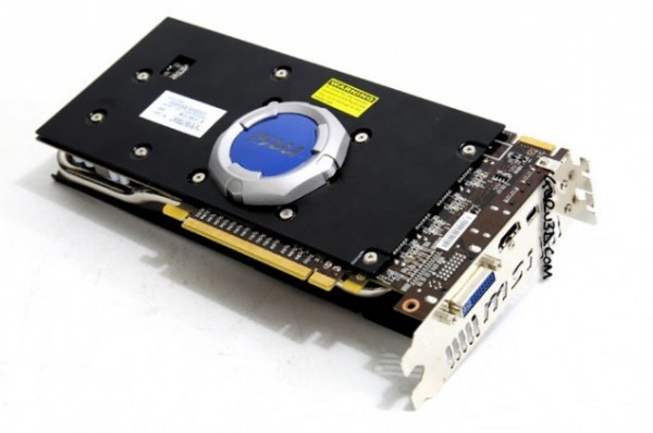 MSI_Radeon_HD7870_HAWK_Edition_03