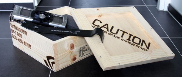 GTX690-wood_box