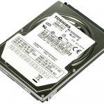 Toshiba también prepara discos duros híbridos