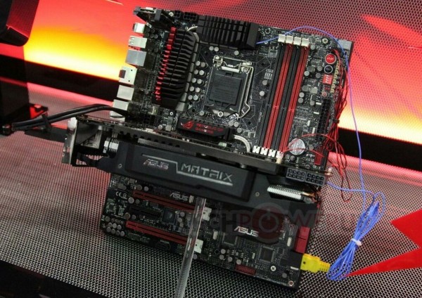 ASUS_ROG_Maximus_V_Extreme_01