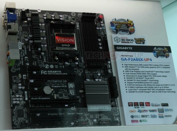Gigabyte_GA-F2A85X-UP4_02