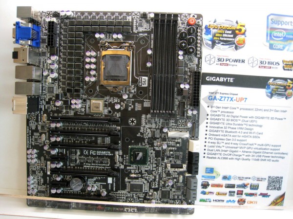 Gigabyte_GA-Z77-UP7_01