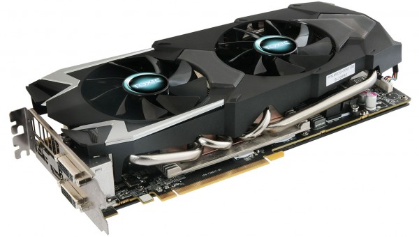 Sapphire_HD_7970_6GB_Toxic_GHz_Edition_04