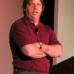 AMD Contrata a Jim Keller ex ingeniero de Apple como jefe del grupo de procesadores.