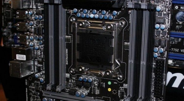 MSI_X79A_GD475_Gaming_01