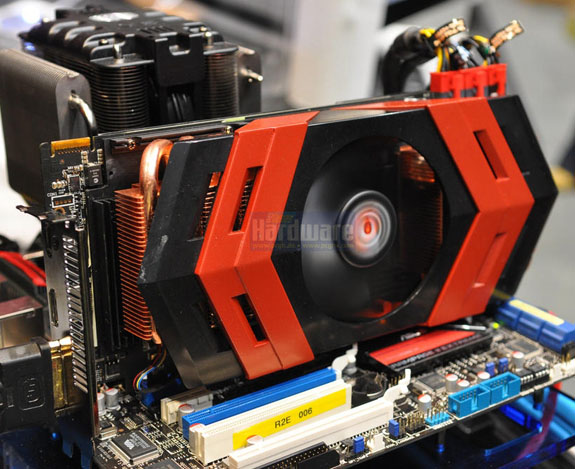 Asus ARES 2 : une bi Radeon HD 7970 à 1400 euros